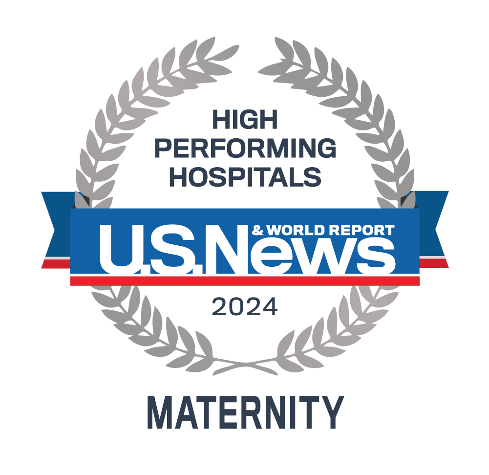 Insignia de hospital de alto rendimiento para atención de maternidad de US News and World Report